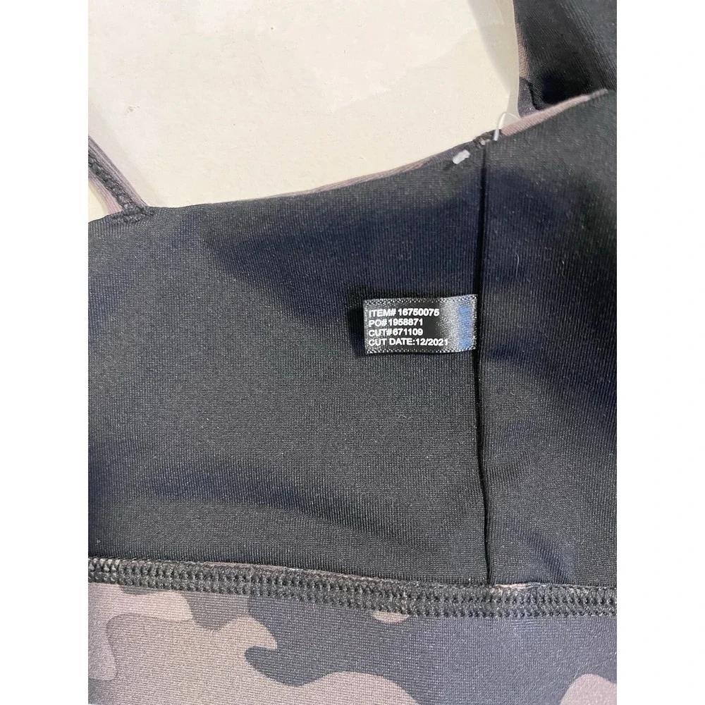 NWT Torrid Happy Camper Camo Zip Front Sports Bra 1X 14/16 Strappy Back Plus